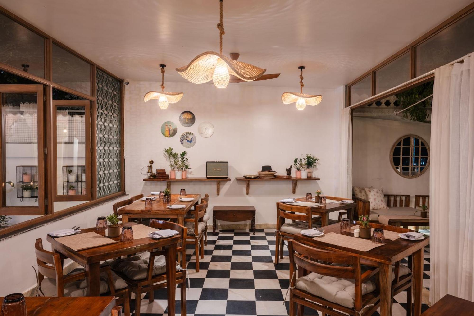 The Experience Resort-Lake Facing Udaipur Exterior photo