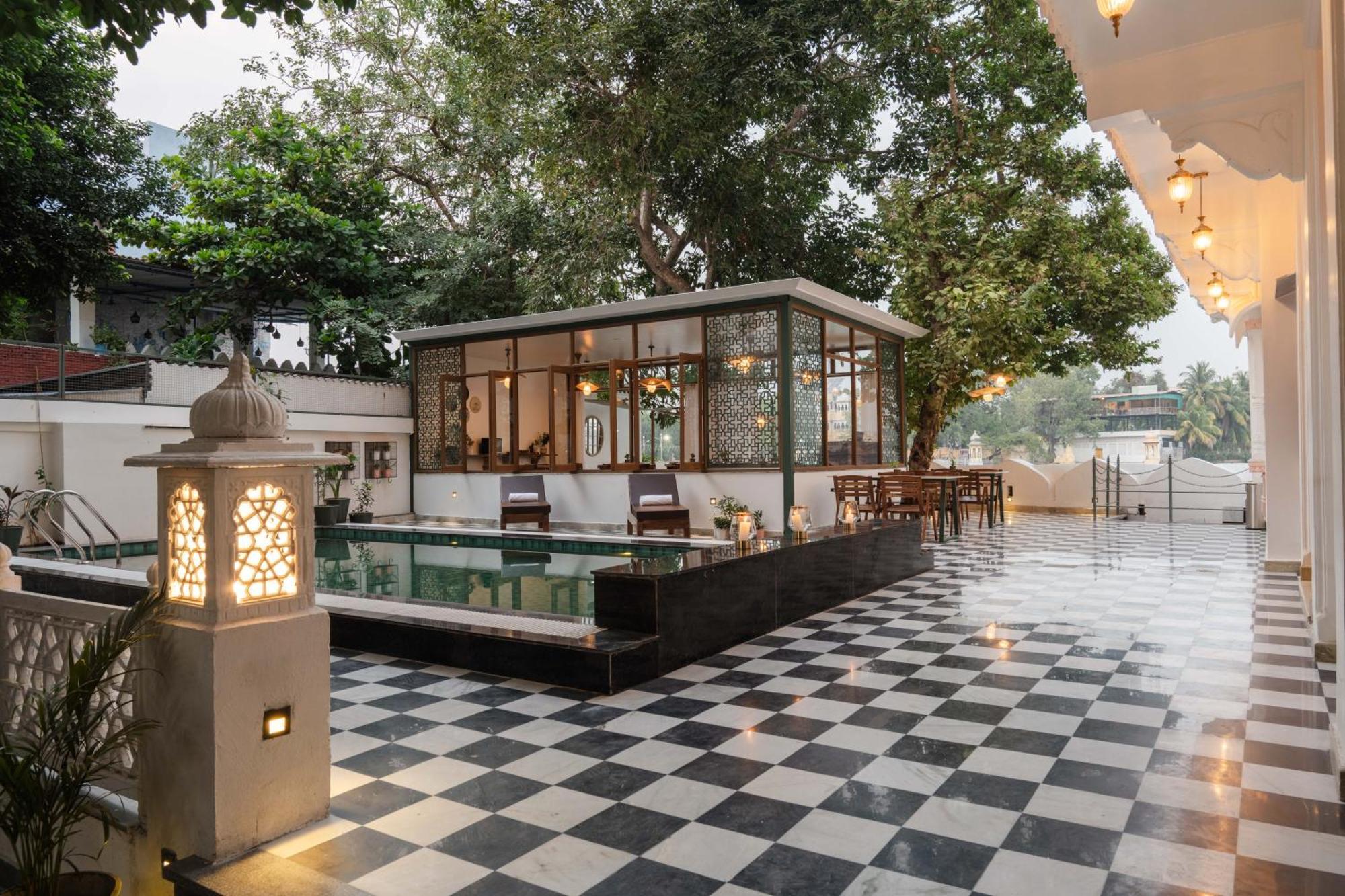 The Experience Resort-Lake Facing Udaipur Exterior photo
