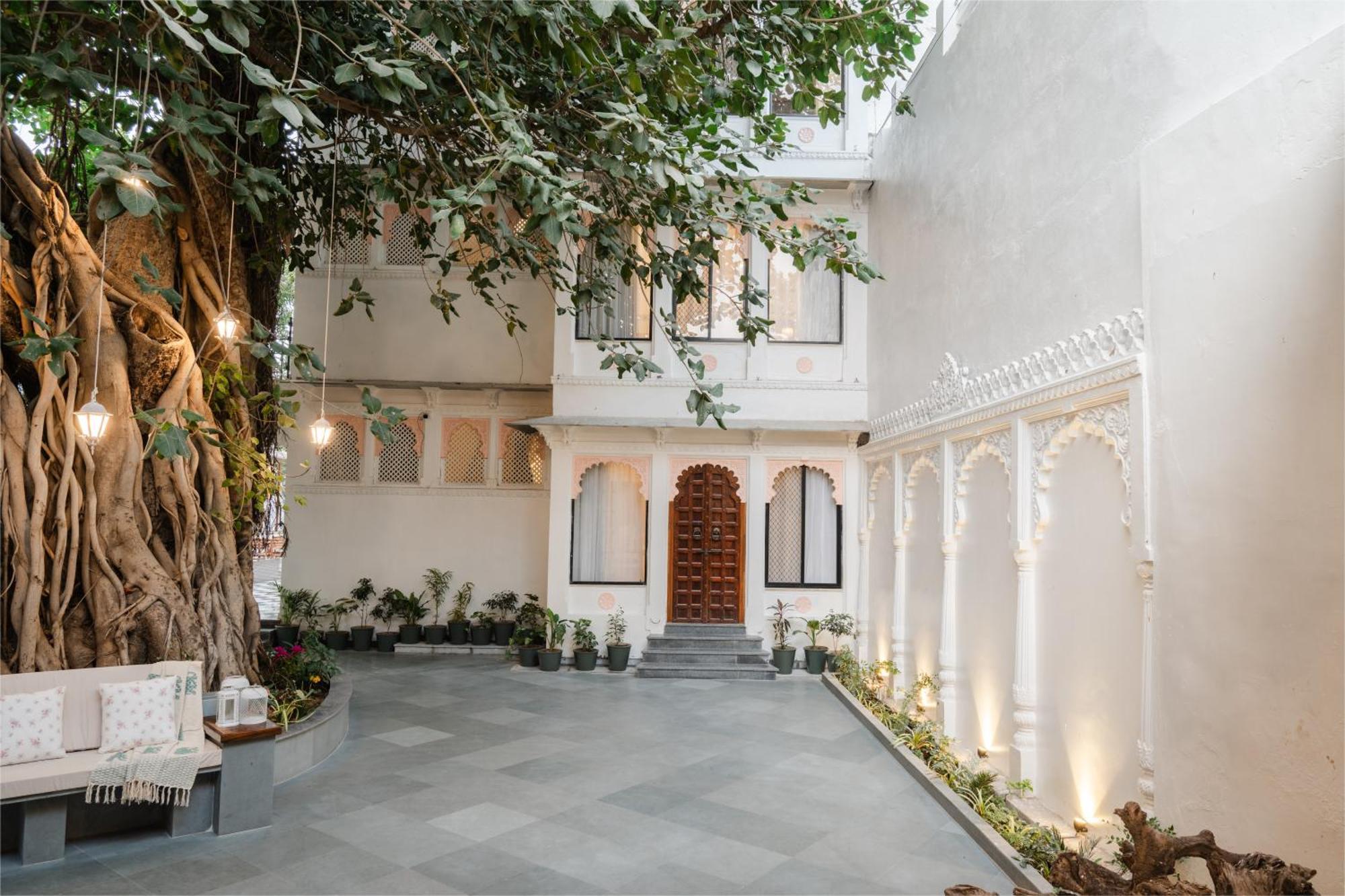 The Experience Resort-Lake Facing Udaipur Exterior photo