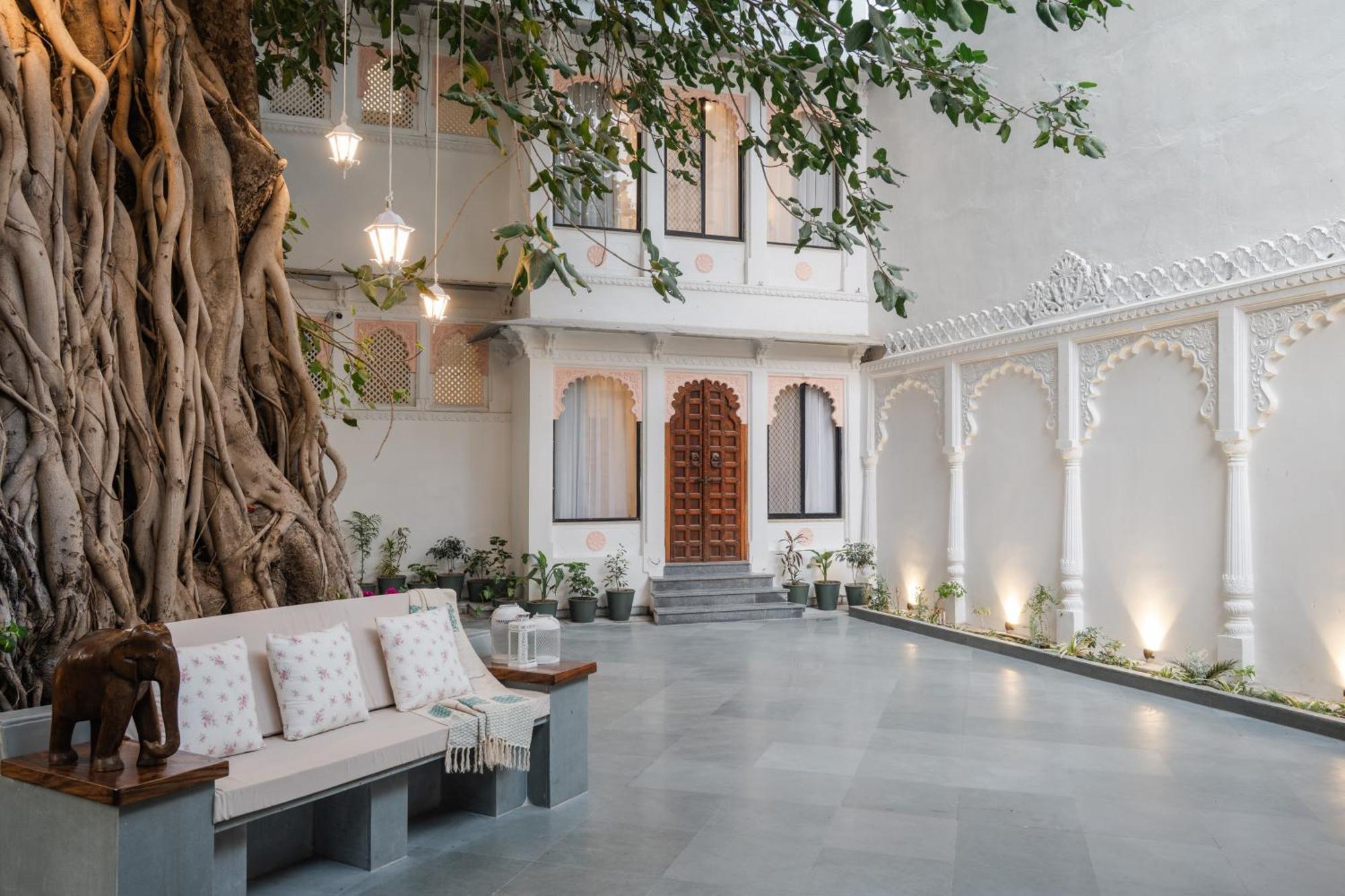 The Experience Resort-Lake Facing Udaipur Exterior photo